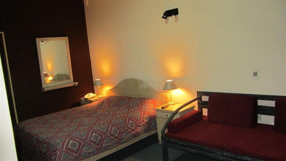 Aspen Hotel & Apart Асунсион Екстериор снимка