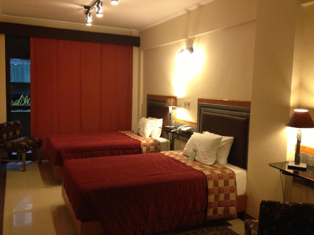 Aspen Hotel & Apart Асунсион Стая снимка