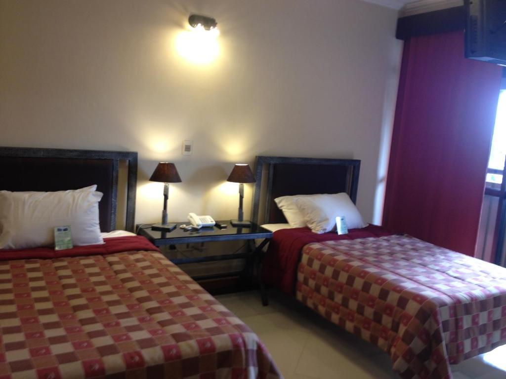 Aspen Hotel & Apart Асунсион Стая снимка