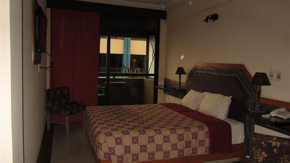 Aspen Hotel & Apart Асунсион Екстериор снимка
