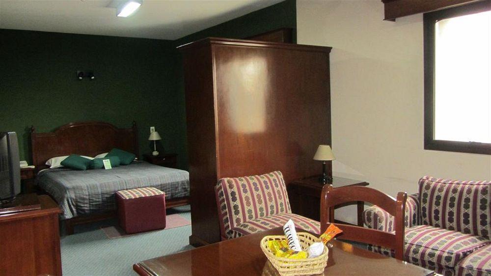 Aspen Hotel & Apart Асунсион Екстериор снимка