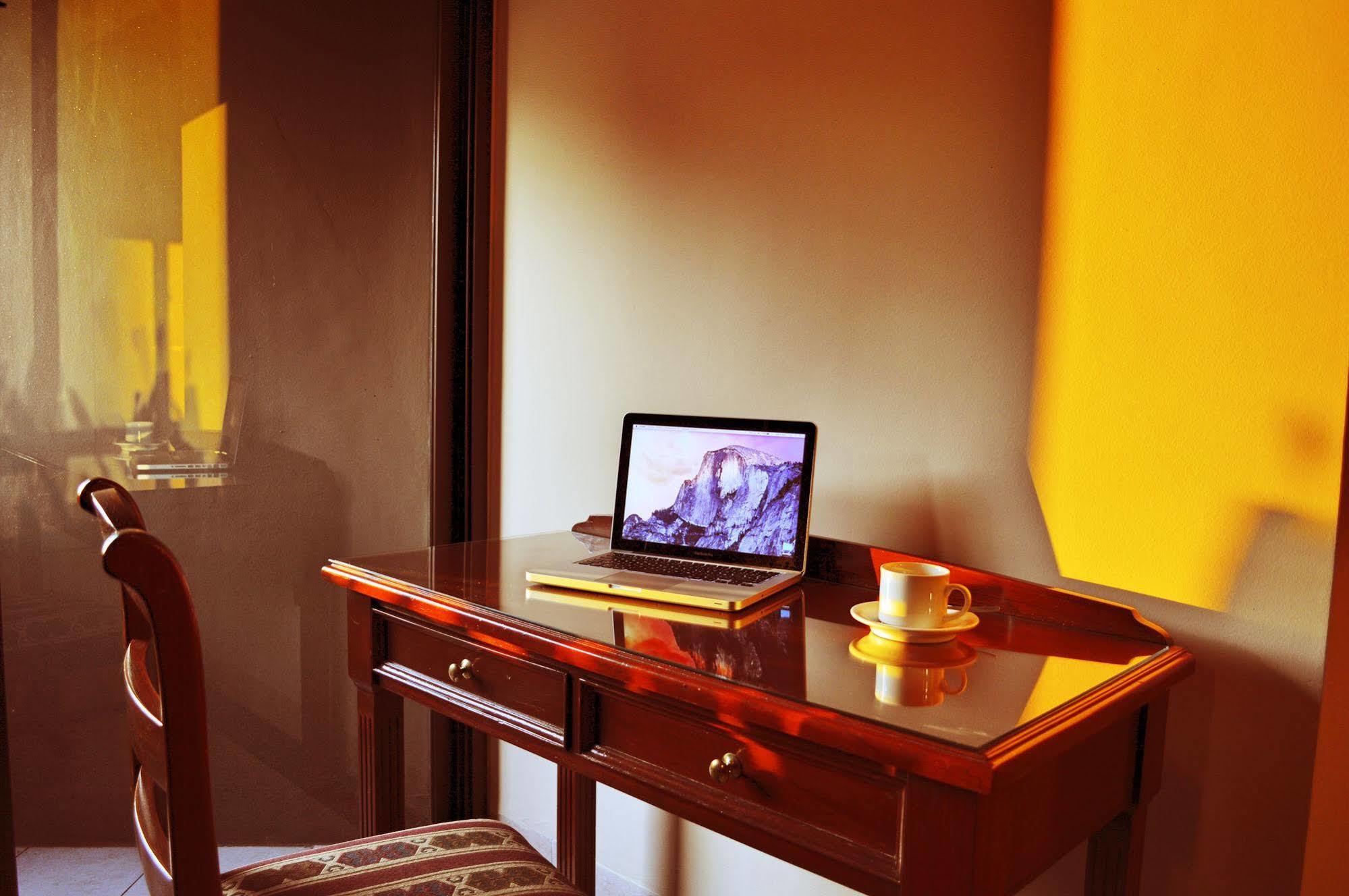 Aspen Hotel & Apart Асунсион Екстериор снимка