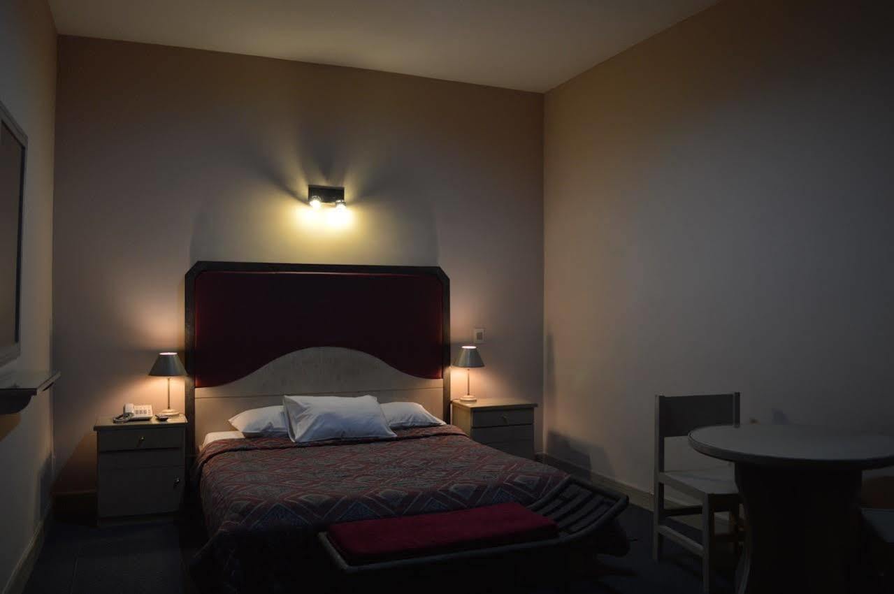 Aspen Hotel & Apart Асунсион Екстериор снимка